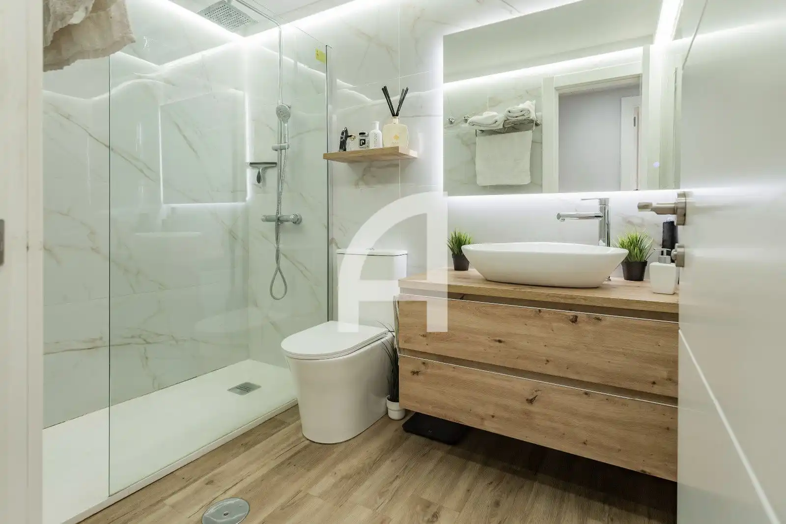 Baño de Ático en venta en Mijas con Aire acondicionado, Calefacción y Terraza