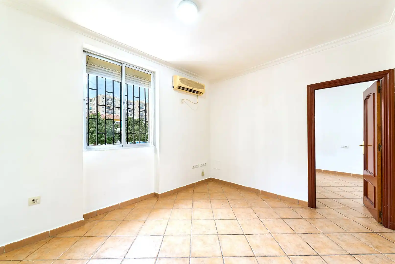 Habitación de Piso en venta en Málaga con Aire acondicionado