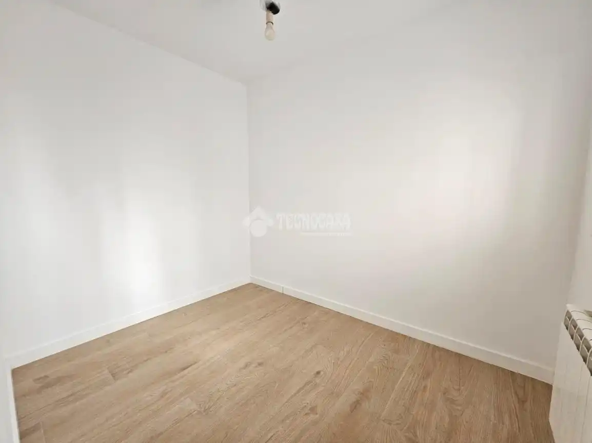 Habitación de Piso en venta en Madrid con Calefacción y Terraza