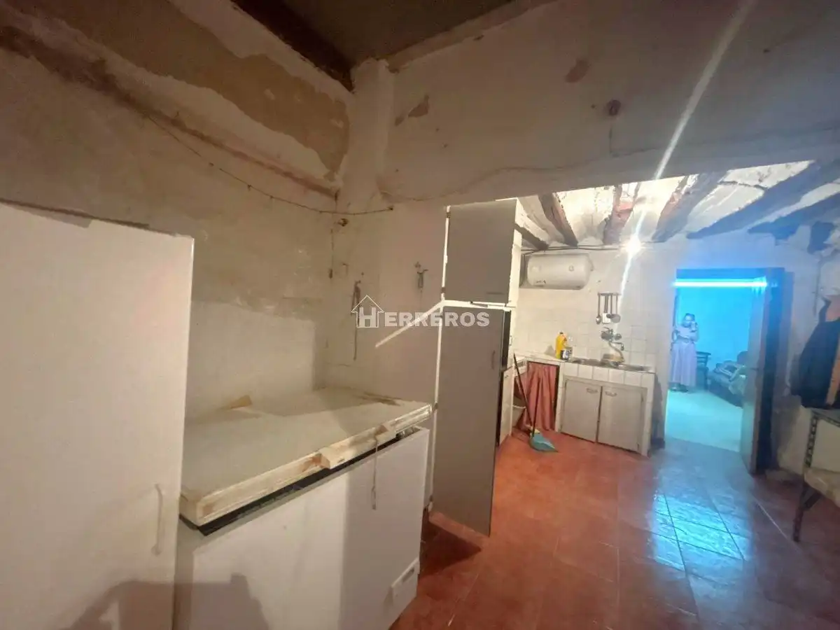 Cuina de Casa adosada en venda en Alesanco amb Calefacció