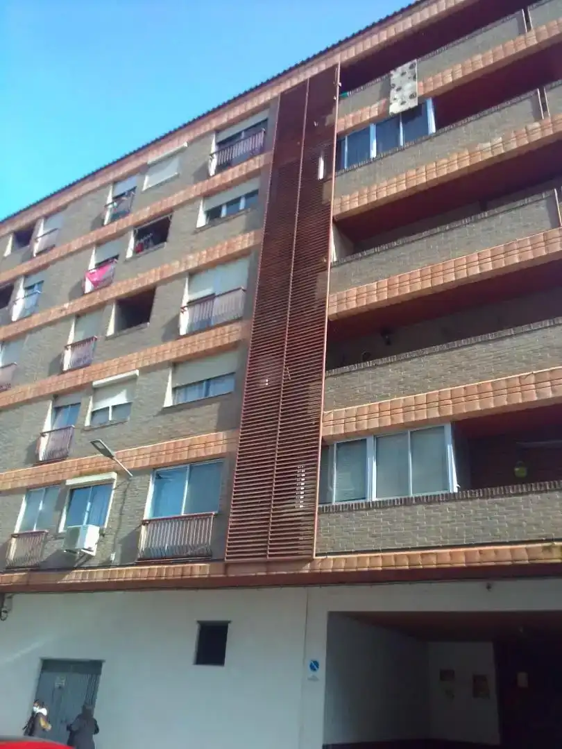 Außenansicht von Wohnung zur Miete in Calatayud mit Schwimmbad und Balkon