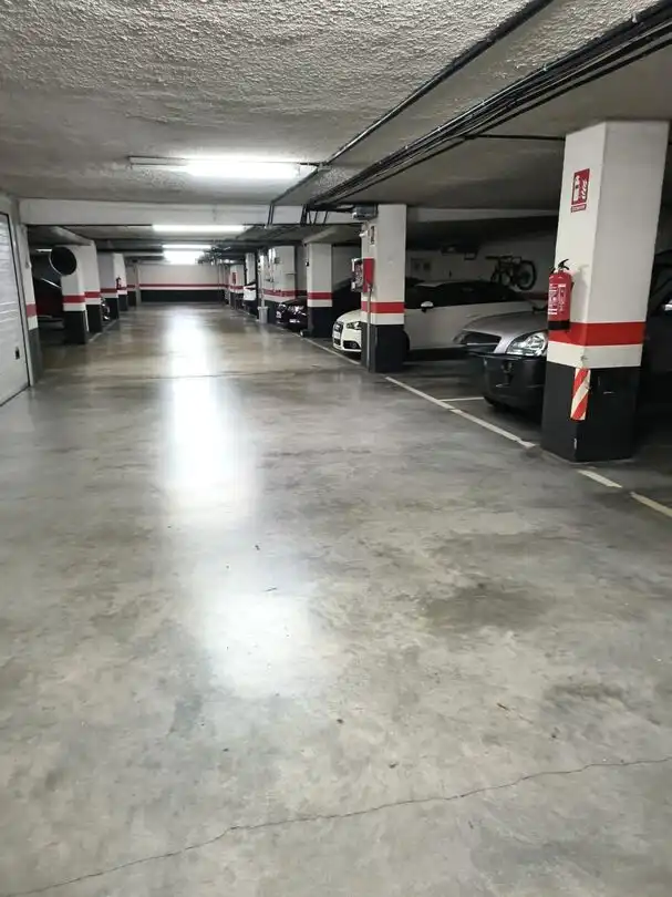Parkplatz von Garage zur Miete in Donostia - San Sebastián 