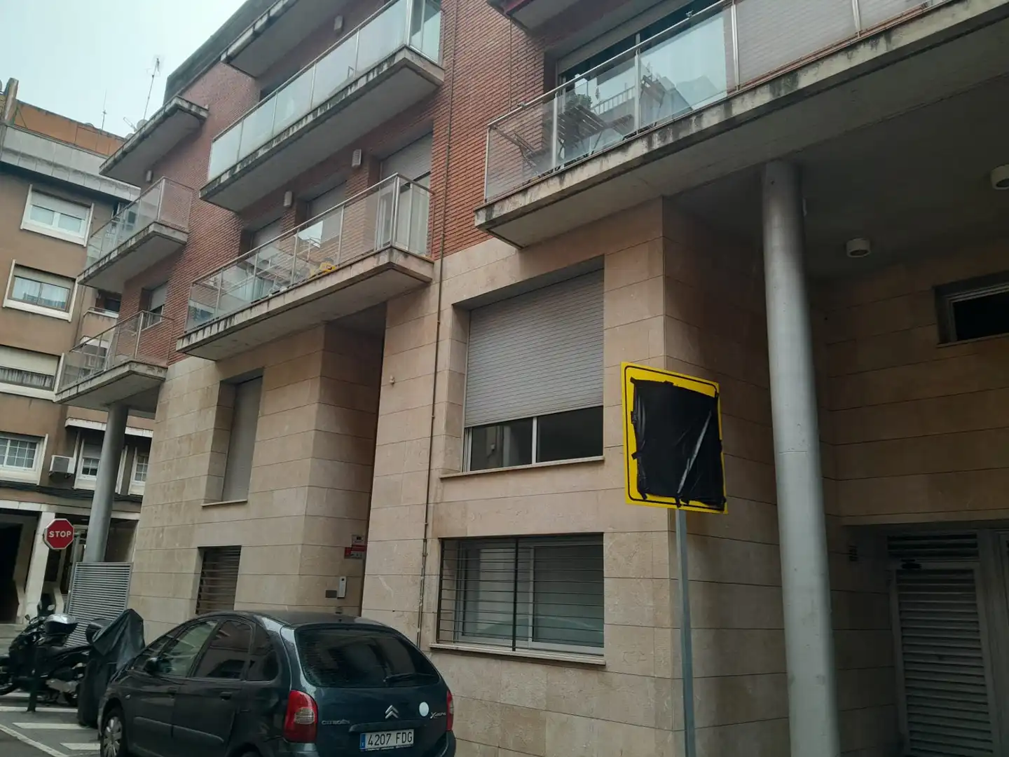 Vista exterior de Garaje en venta en Montcada i Reixac