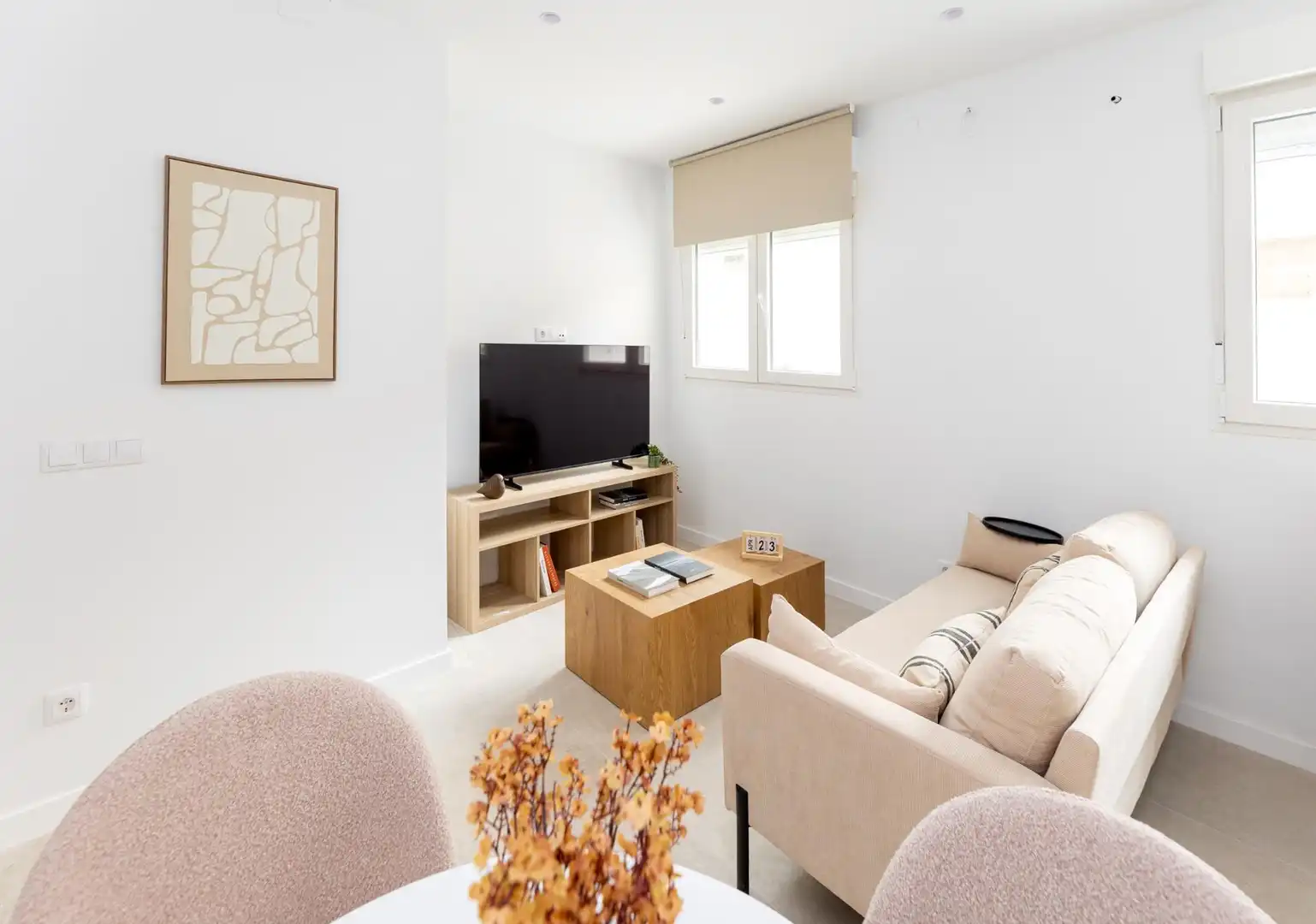 Living room of Apartments for sale in Granada  with Air Conditioner, Heating and Furnished