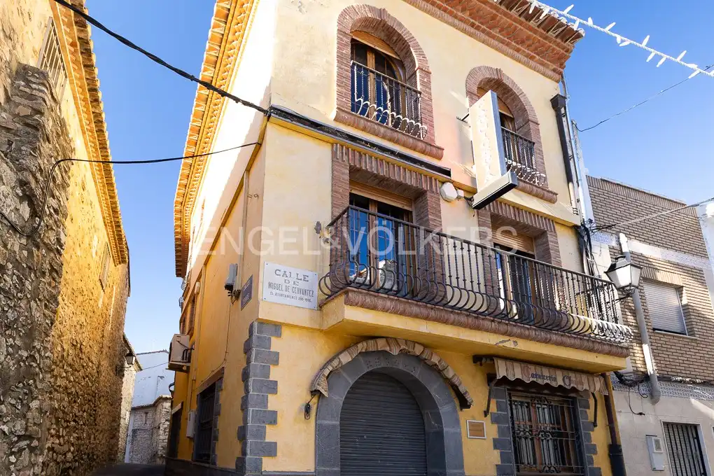 Exterior view of Houses for sale in Alcublas  with Air Conditioner, Heating and Terrace
