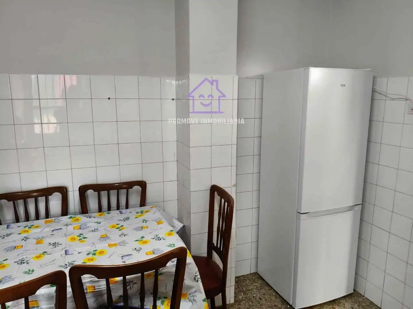 Cocina de Casa o chalet de alquiler en Arteixo con Jardín privado y Amueblado
