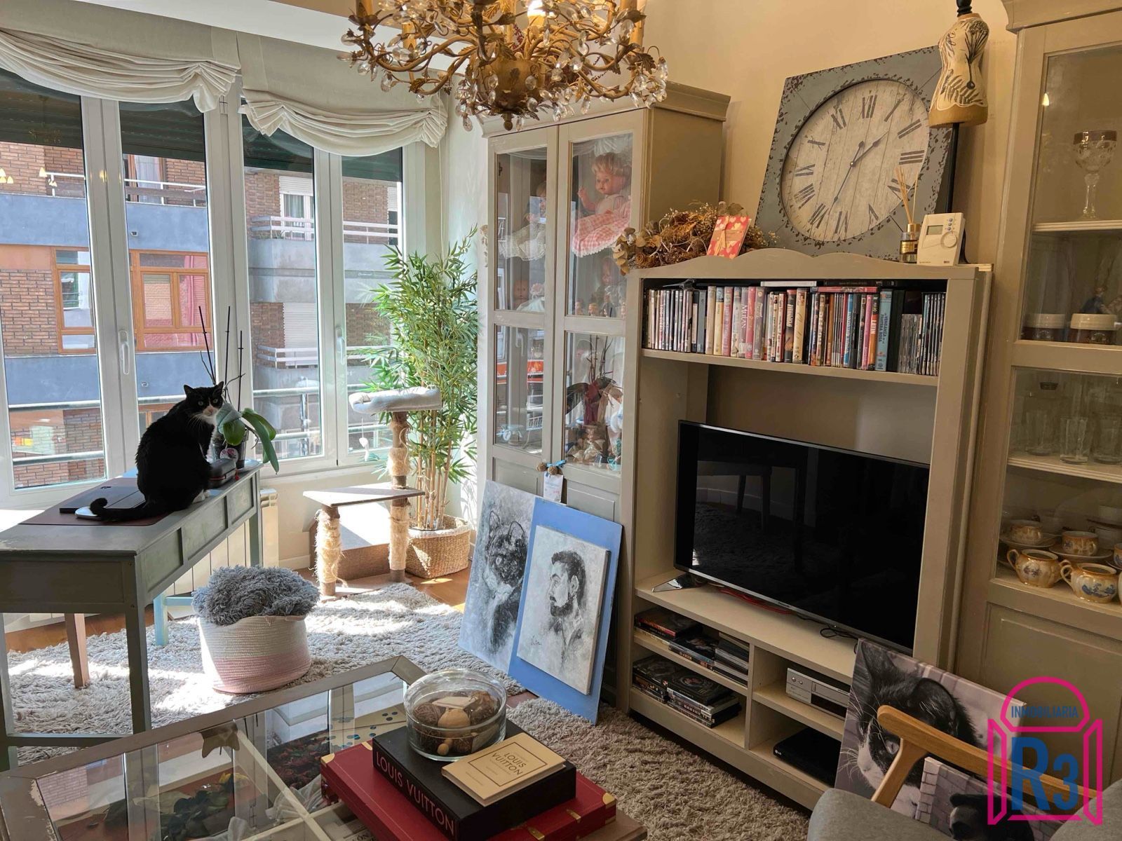 Living room of Flat for sale in León Capital   with Heating, Terrace and Storage room