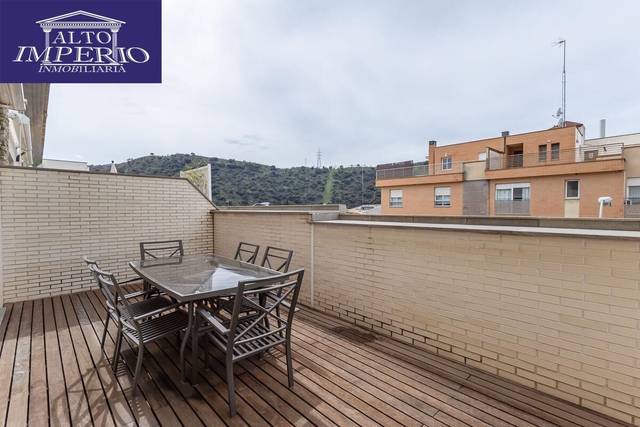 Casa adosada en Venta en Calle RAUDA en Crta. De la Sierra