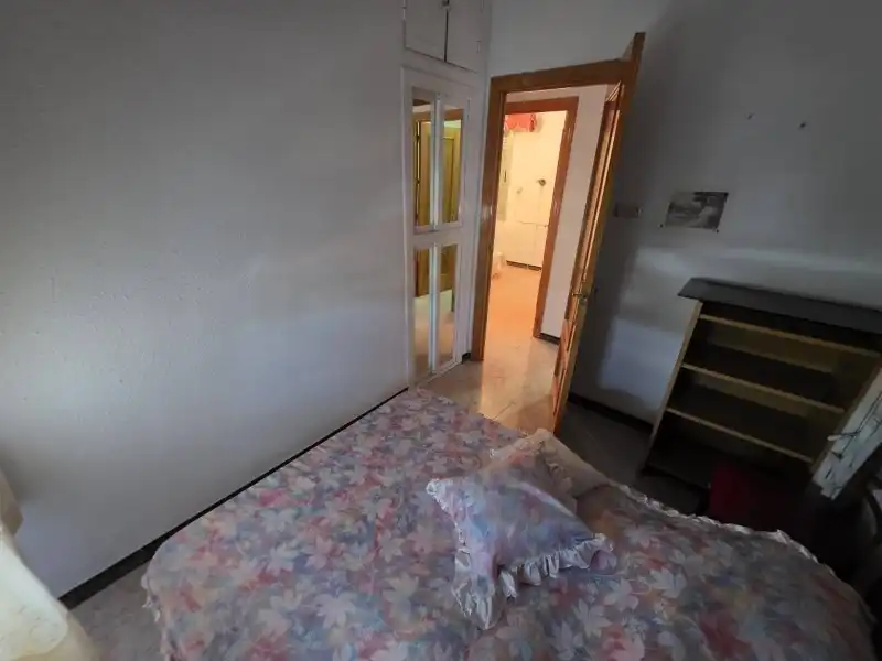 Schlafzimmer von Wohnung zum Verkauf in Plasencia mit Klimaanlage, Privatgarten und Terrasse