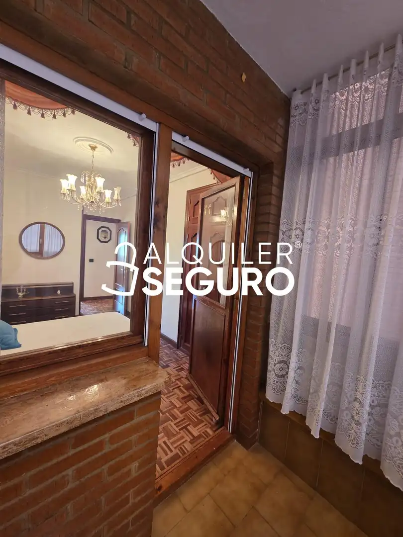 Flat for rent in Burgos  with Heating, Terrace and Furnished