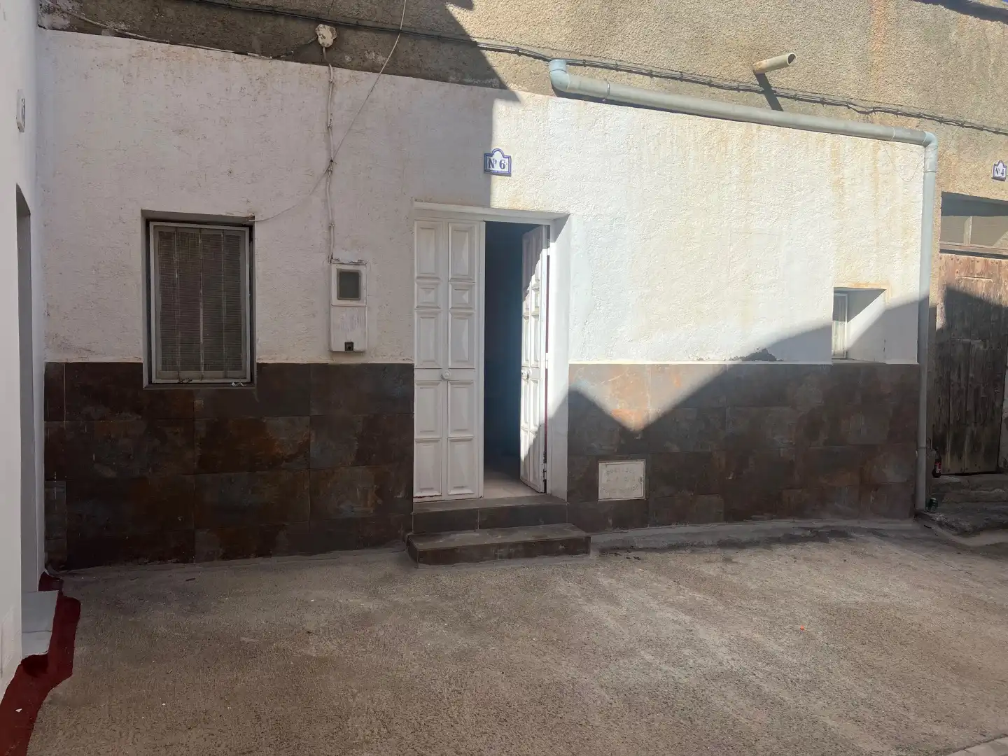 Casa a schiera in vendita a Calle Hospital 4