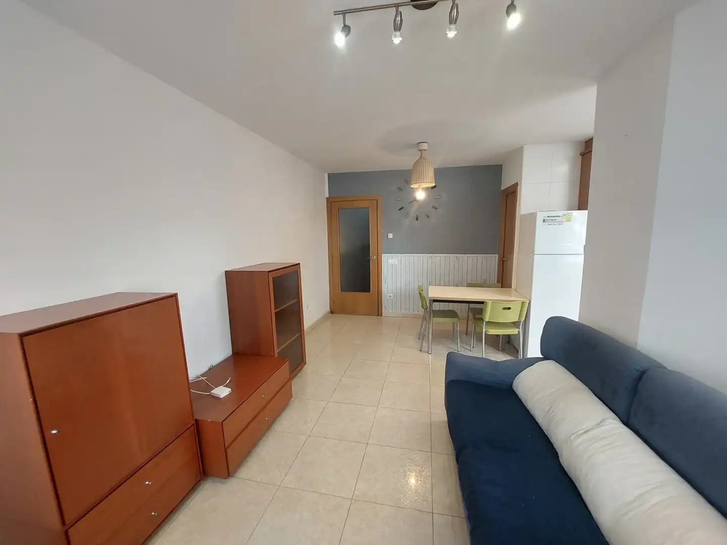 Sala de estar de Apartamento en venta en Tàrrega con Calefacción, Trastero y Amueblado