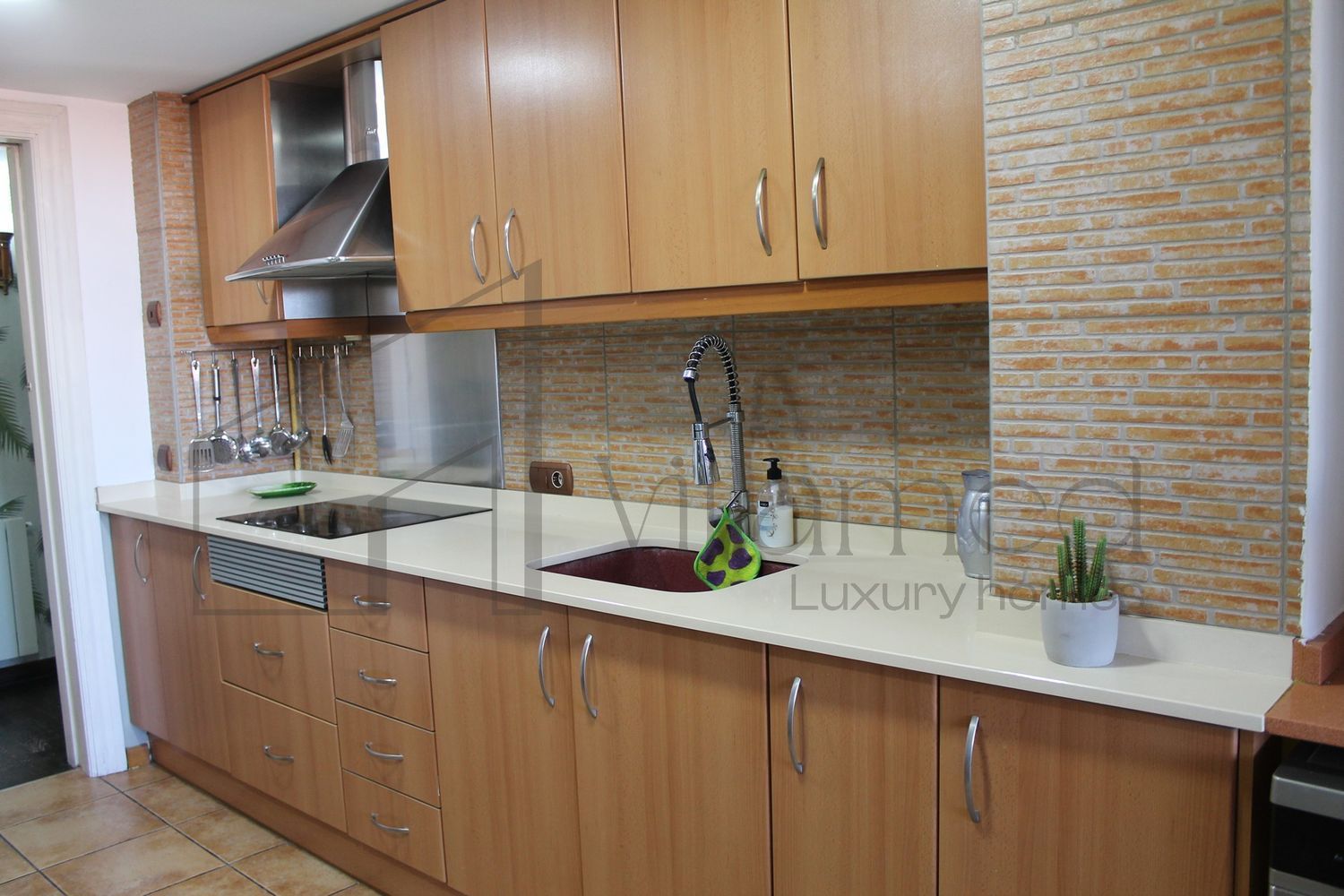Kitchen of Flat for rent in  Valencia Capital  with Air Conditioner, Terrace and Storage room