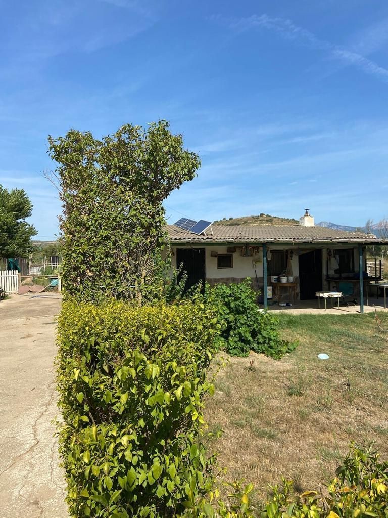 Außenansicht von Country house zum verkauf in  Logroño