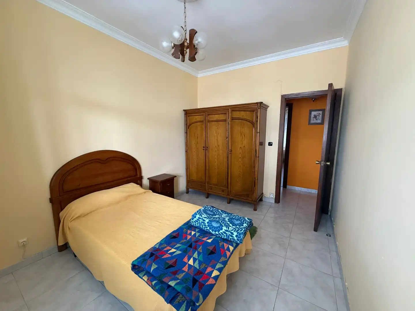Habitación de Casa adosada en venta en Ferrol con Calefacción, Jardín privado y Parquet