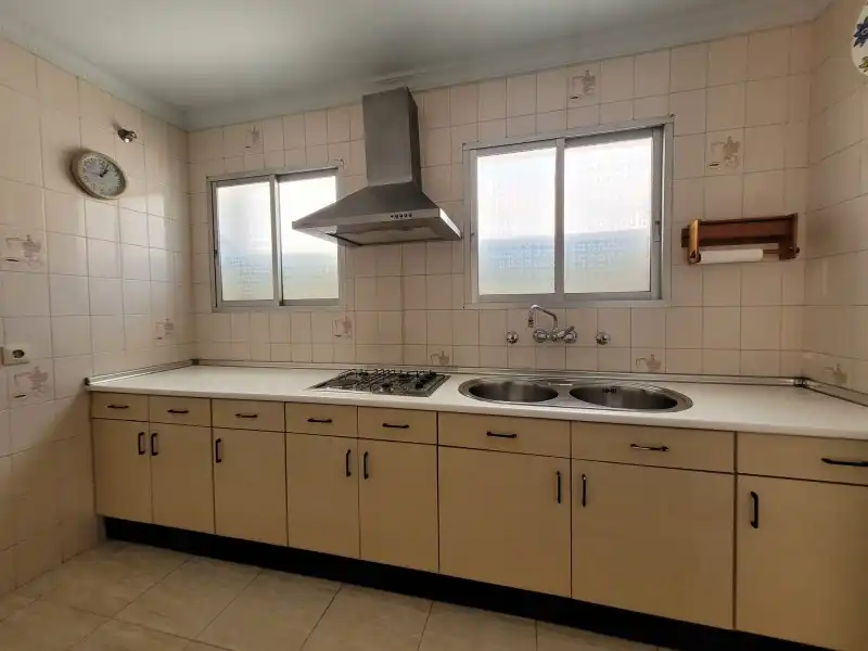 Küche von Dachboden zum Verkauf in Málaga mit Klimaanlage, Heizung und Terrasse