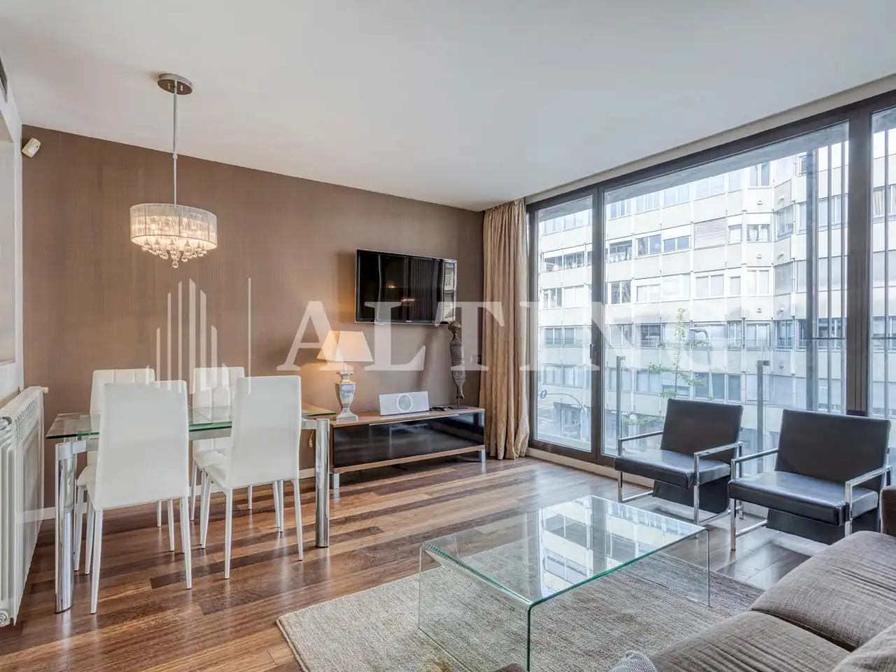 Exterior view of Flat for sale in  Barcelona Capital  with Air Conditioner, Parquet flooring and Terrace