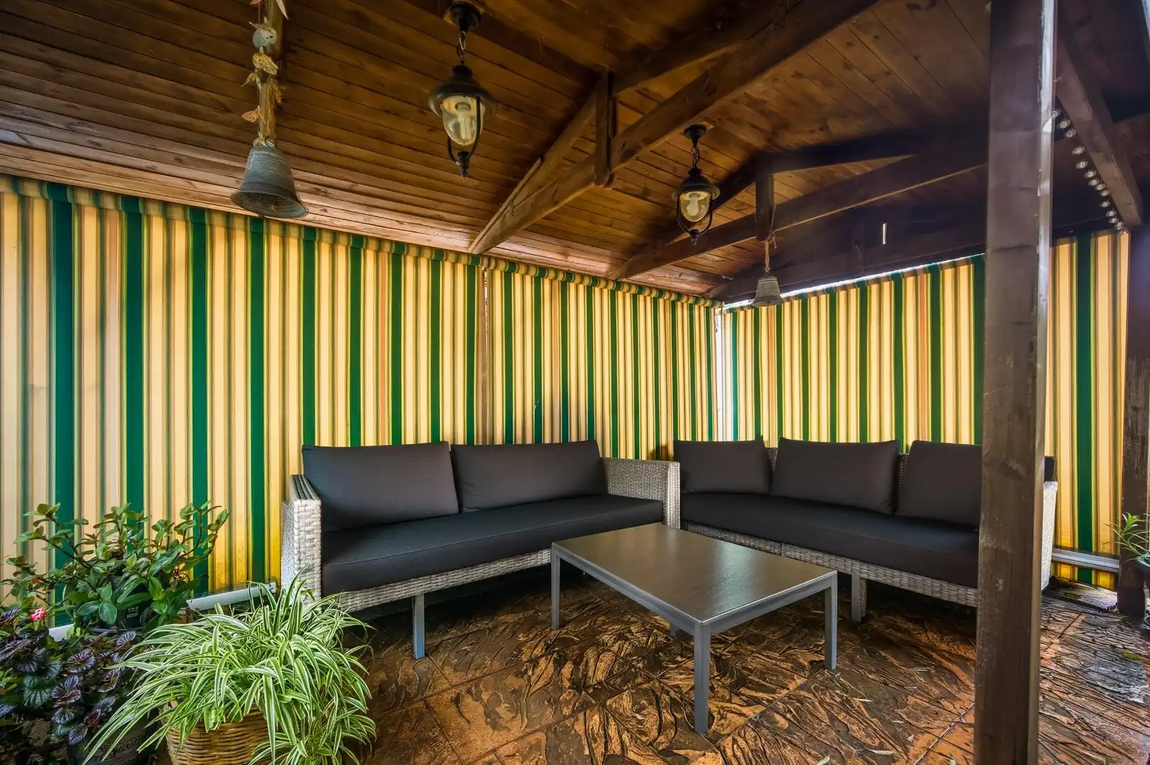 Terrassa de Casa o xalet en venda en Chiclana de la Frontera amb Aire condicionat, Jardí privat i Terrassa