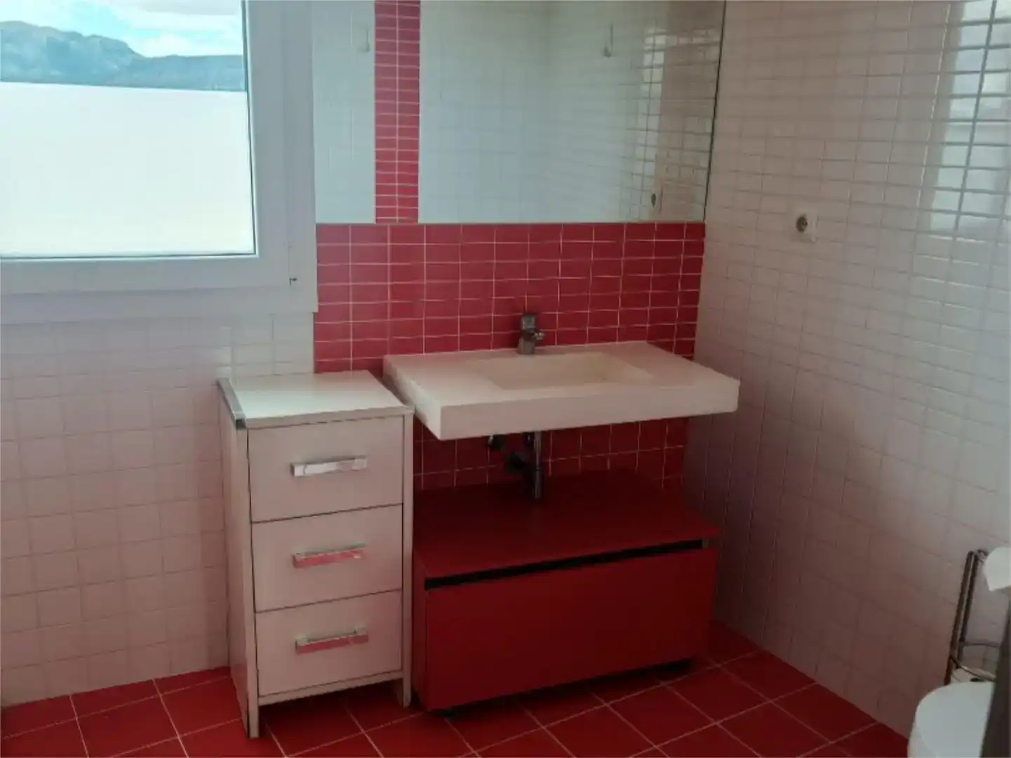 Bathroom of Apartments for rent in Gandia  with Air Conditioner, Swimming Pool and Balcony