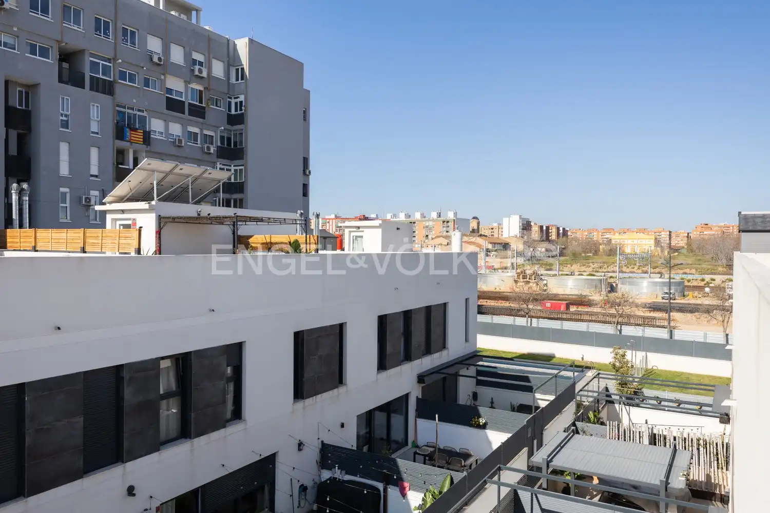 Vista exterior de Casa o chalet en venta en Valencia con Aire acondicionado, Calefacción y Jardín privado