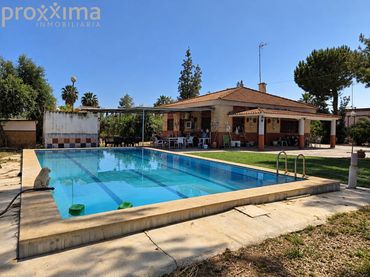Chalet con piscina en venta en Pedanías Norte