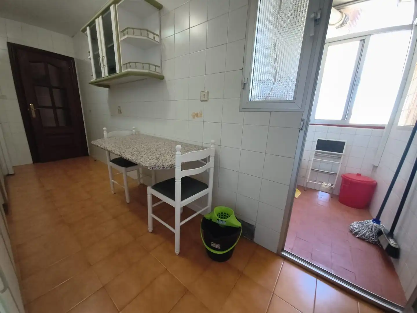 Cuina de Àtic de lloguer en Granada amb Terrassa