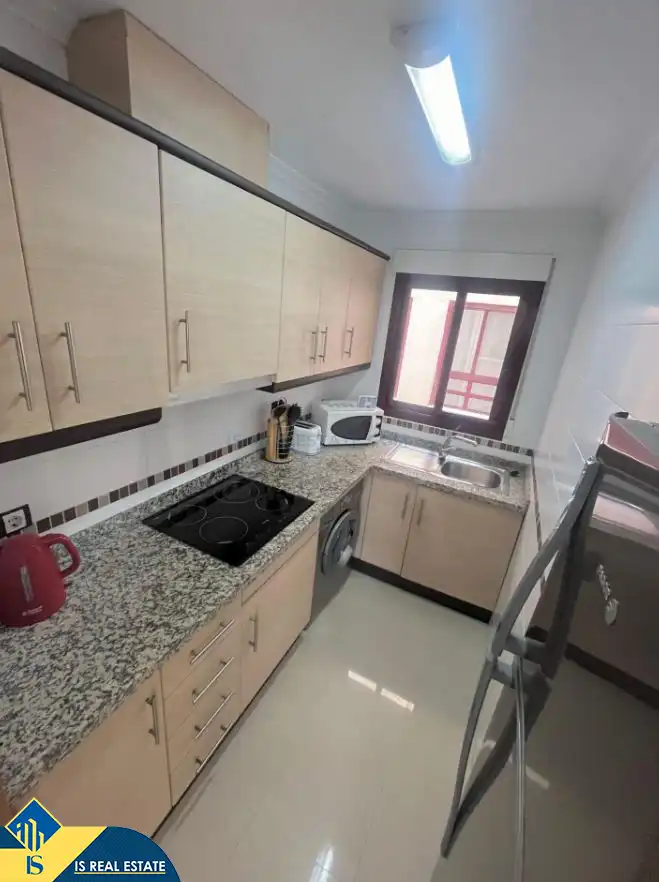 Cocina de Apartamento de alquiler en Torrevieja con Calefacción, Terraza y Amueblado