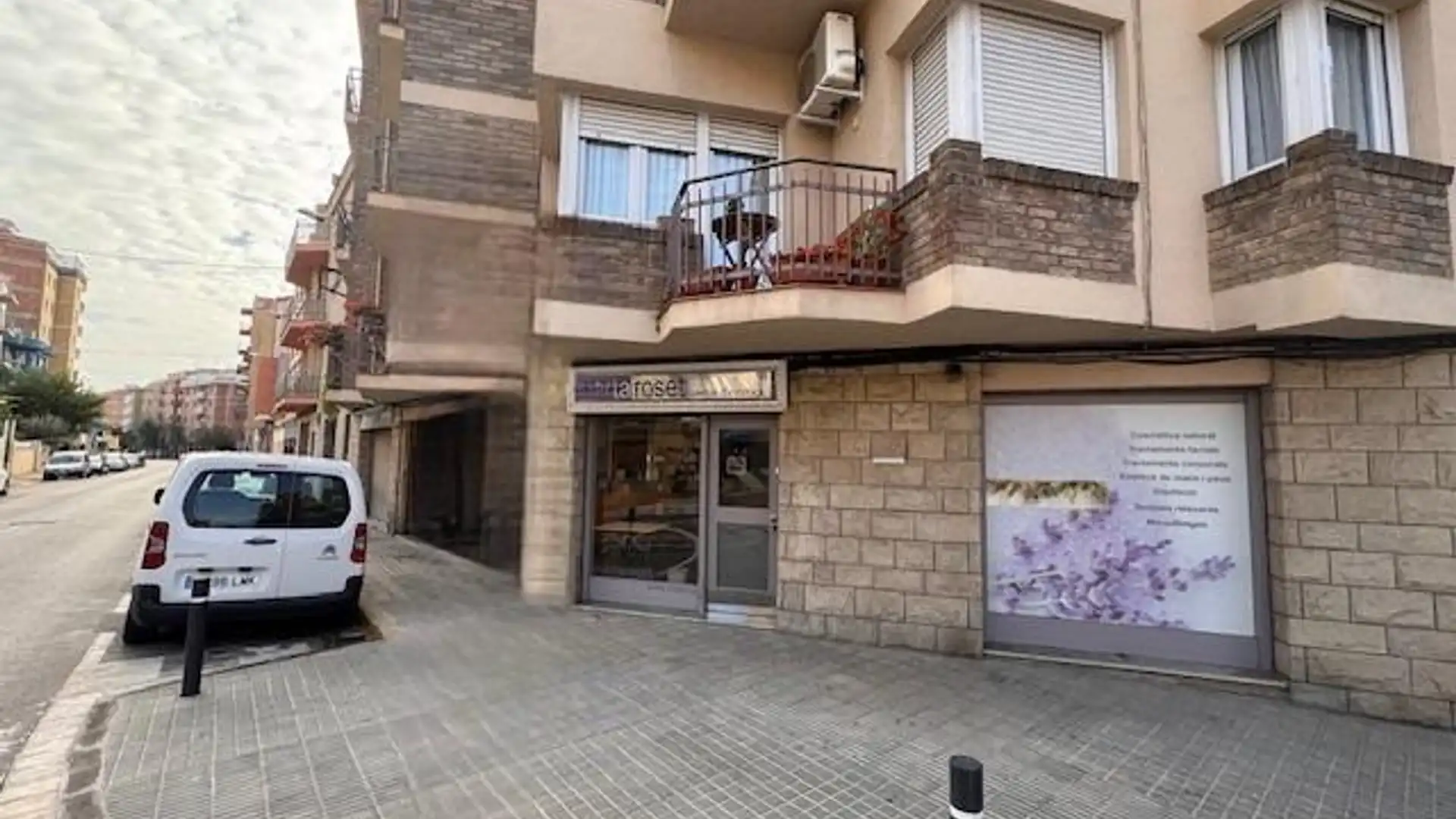 Local de alquiler en El Poble Sec