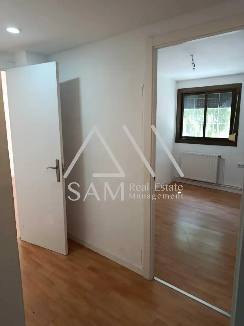 Planta baja en venta en Barcelona con Calefacción