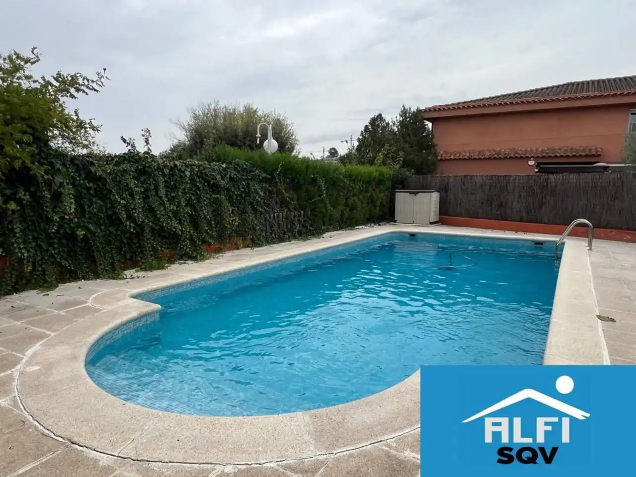 Piscina de Casa o xalet en venda en Sant Quirze del Vallès amb Aire condicionat, Calefacció i Jardí privat