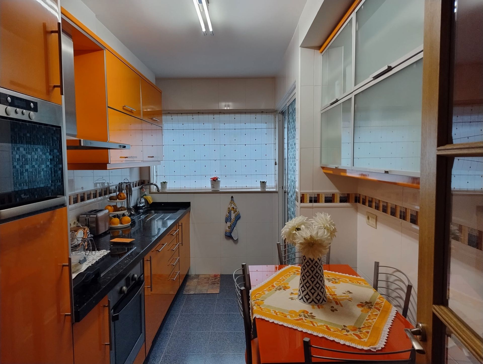 Kitchen of Flat to rent in Santiago de Compostela   with Heating, Storage room and Furnished