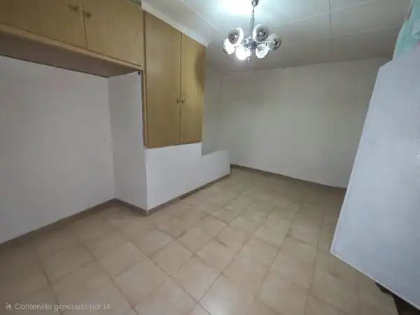 Casa adosada en venda en María amb Jardí privat, Traster i Moblat