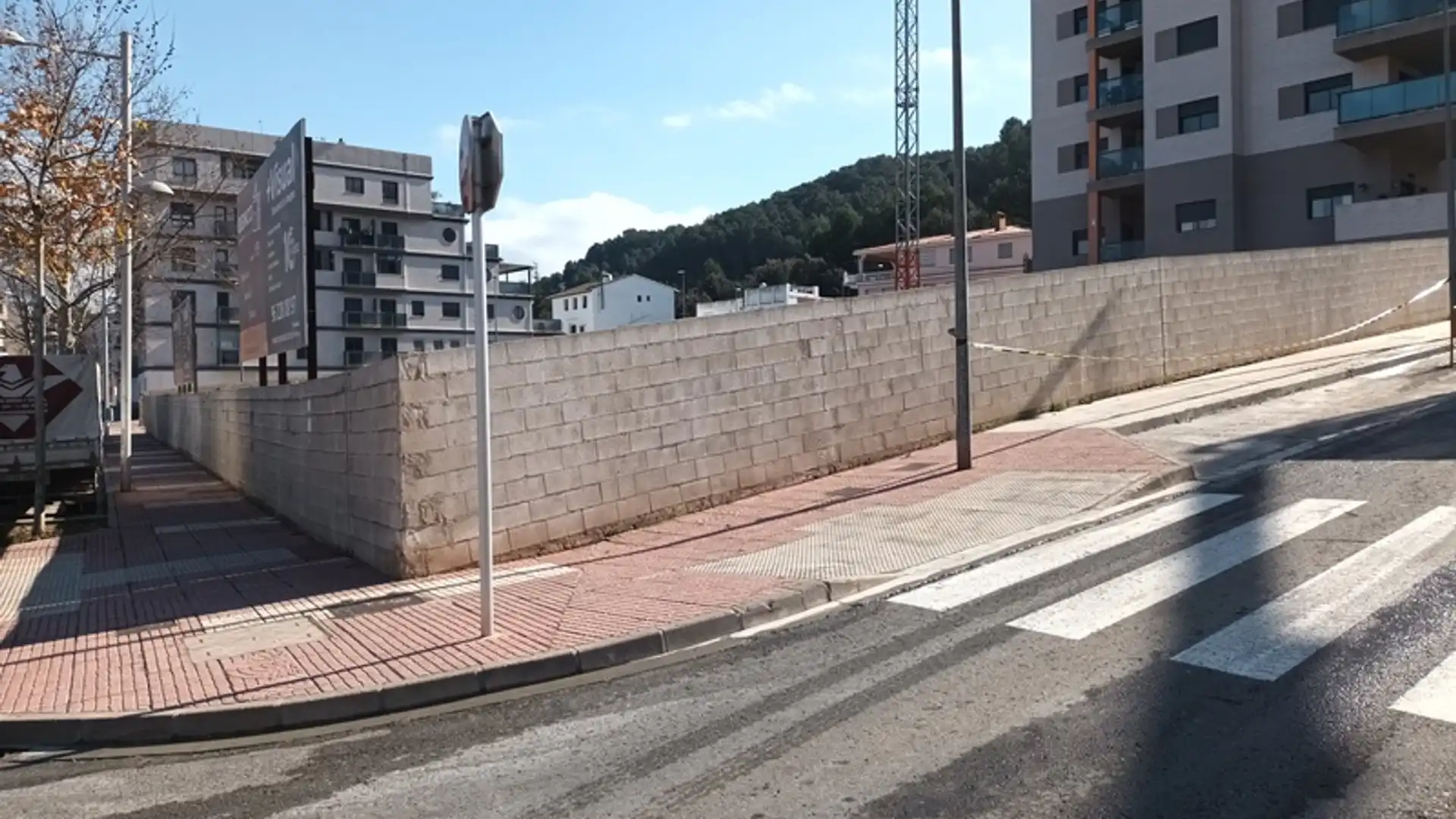 Vista exterior de Edificio en venta en Xàtiva