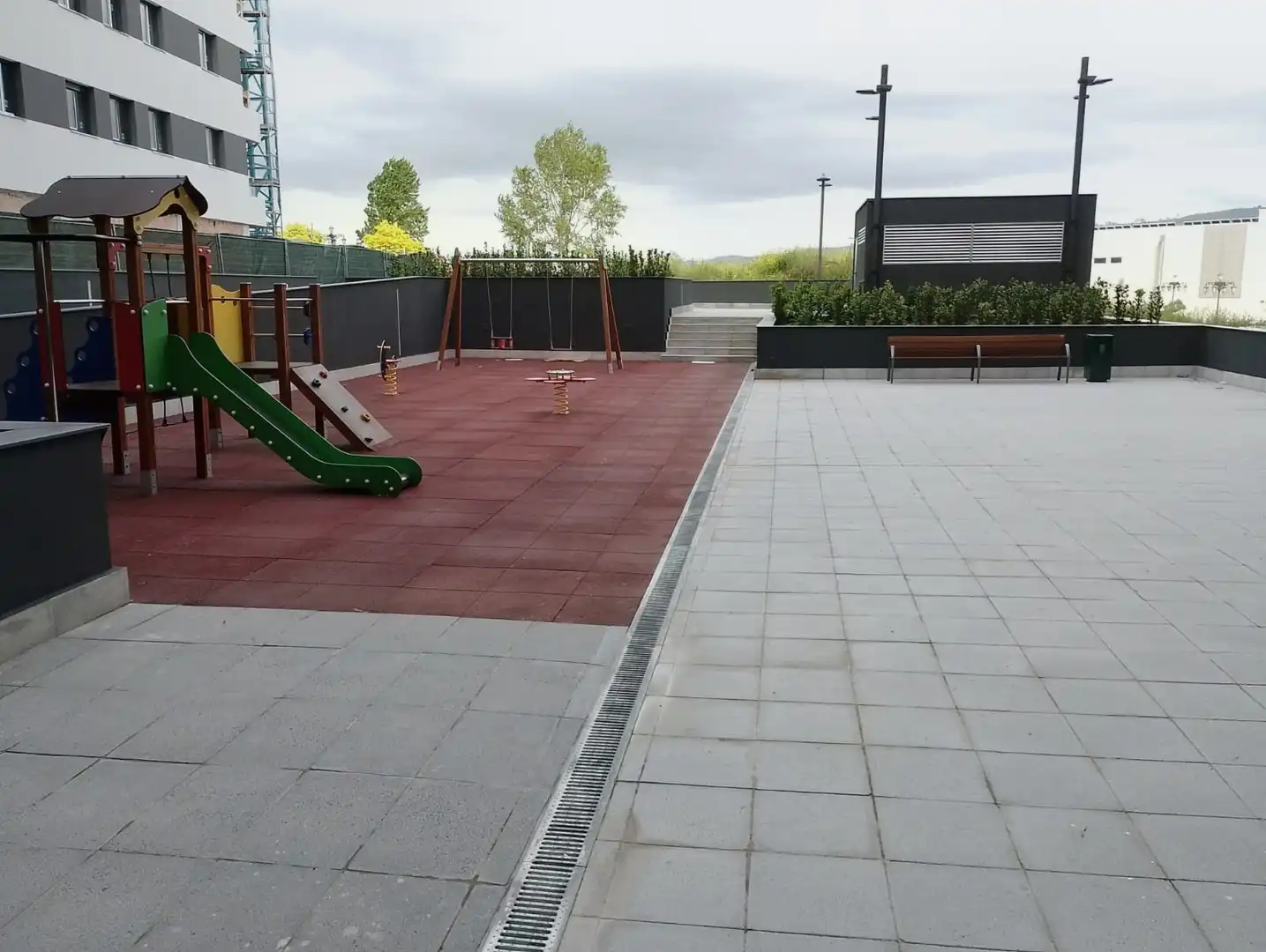 Terrasse von Wohnung zur Miete in HUCA - La Cadellada