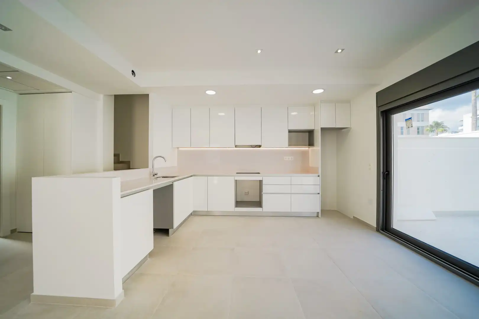 Flat with terrace for sale in Orihuela Costa, imagen 4