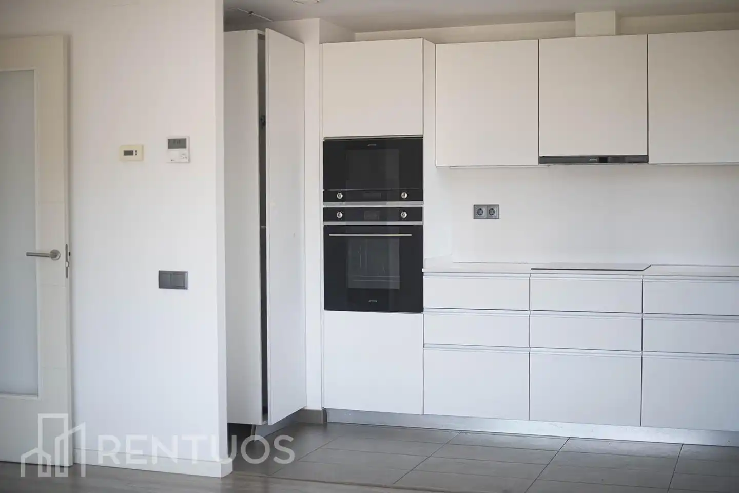 Kitchen of Flat for rent in Badalona  with Air Conditioner, Heating and Parquet flooring
