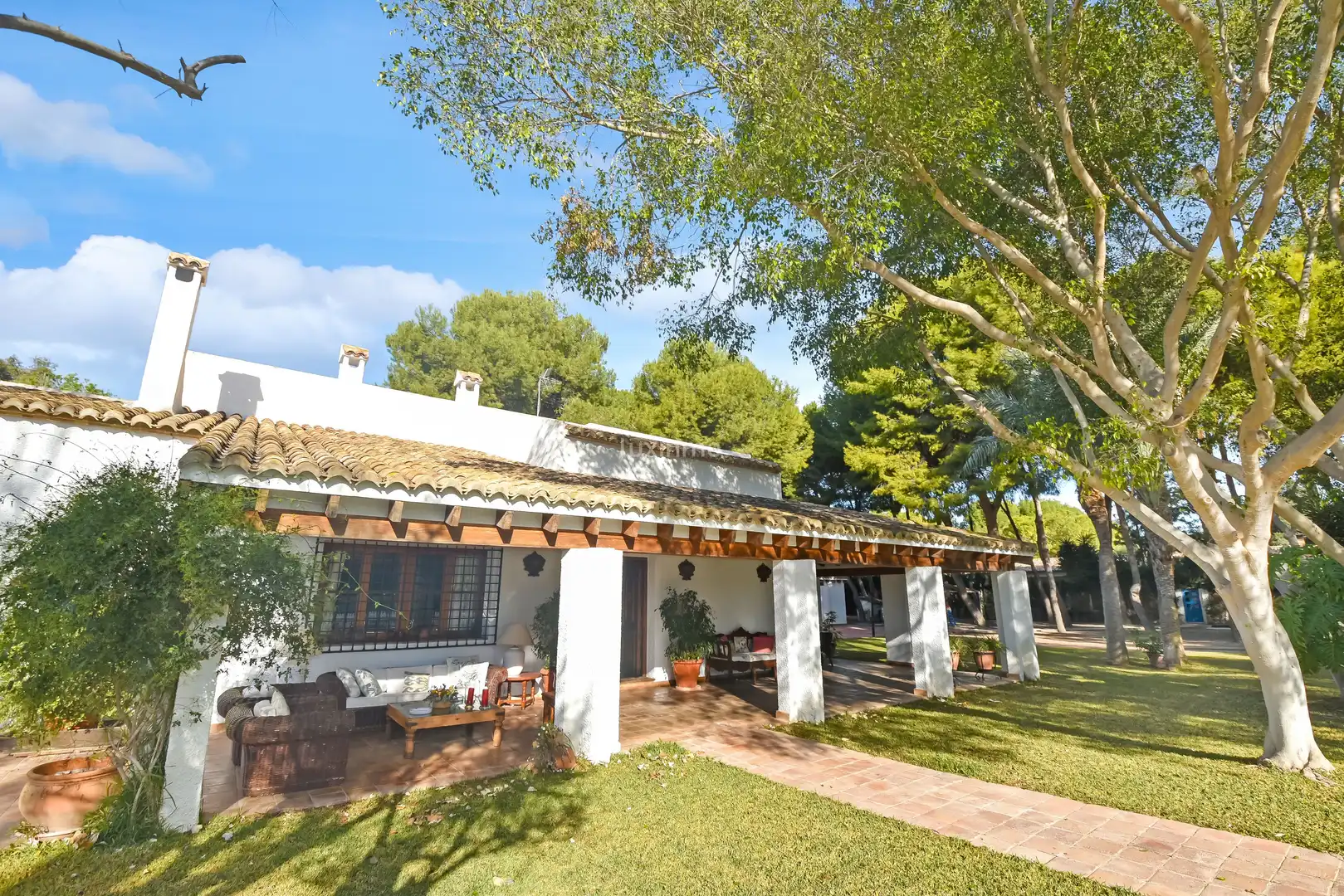 Jardí de Casa o xalet en venda en Alicante / Alacant amb Calefacció, Terrassa i Traster