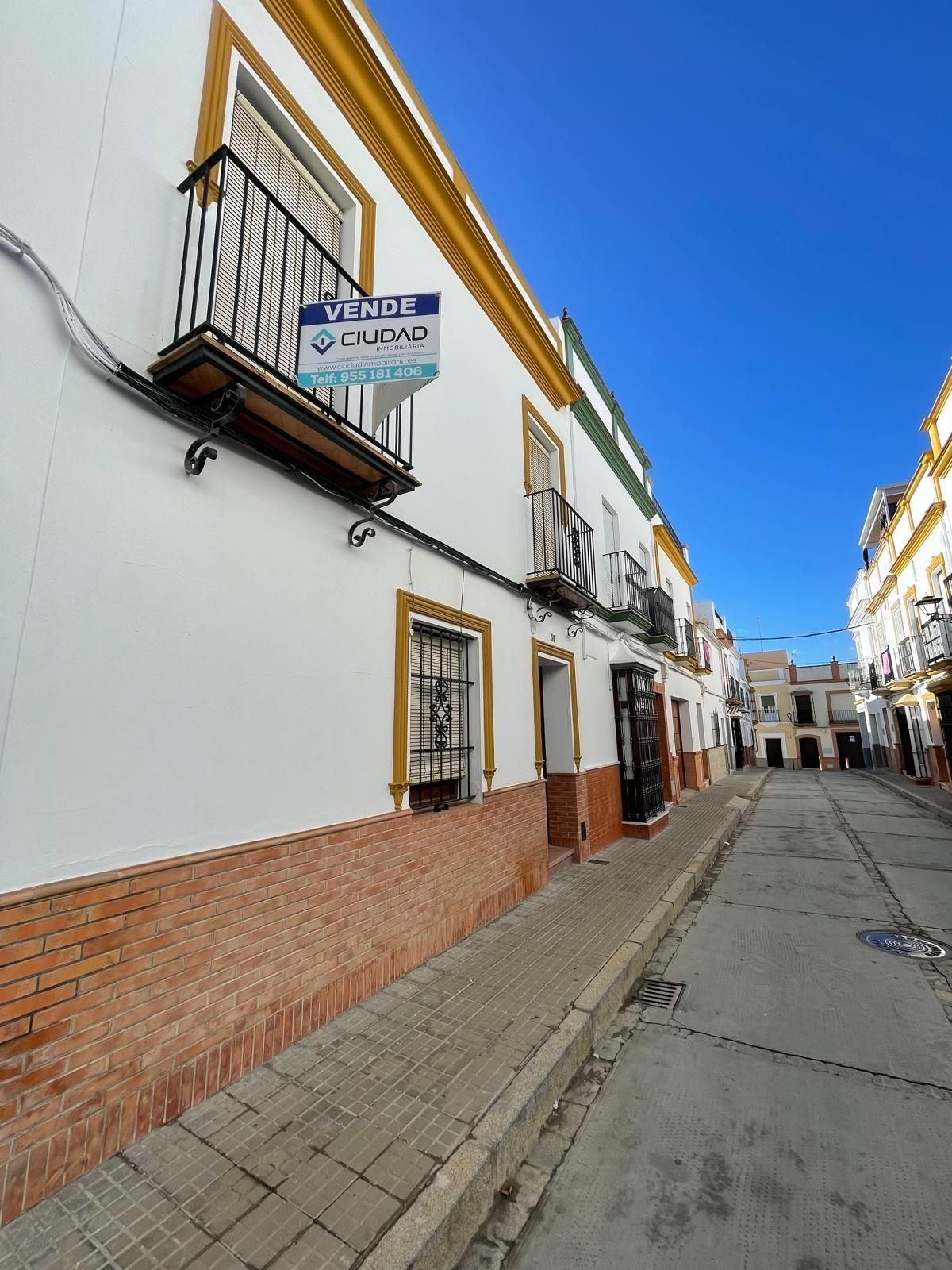 Vista exterior de Casa o xalet en venda en Arahal