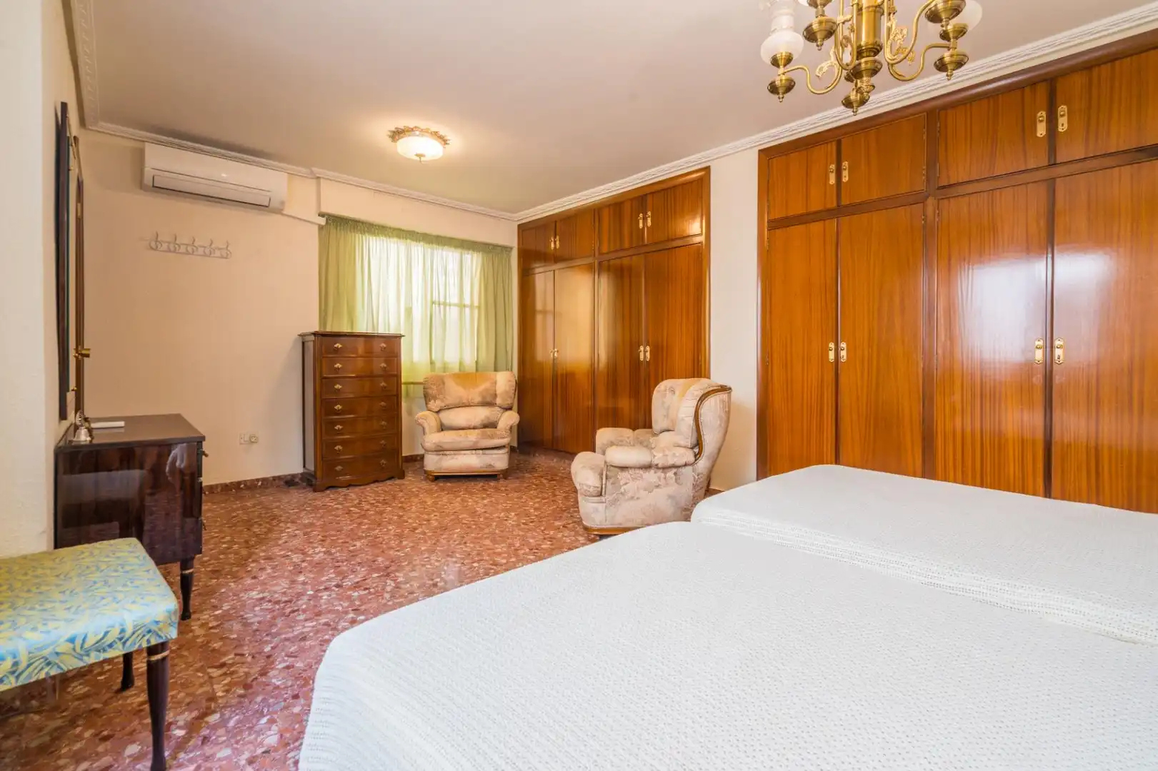 Habitación de Casa adosada en venta en Sagunto / Sagunt con Terraza