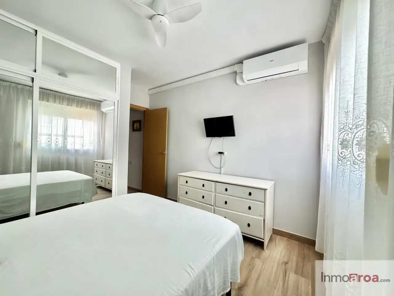 Schlafzimmer von Wohnung zur Miete in Benicasim / Benicàssim mit Klimaanlage, Heizung und Terrasse