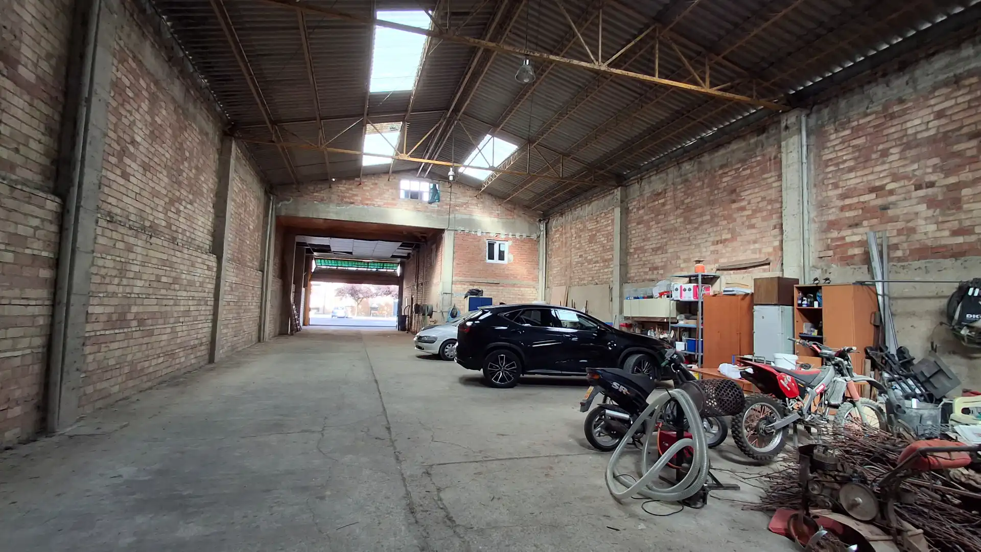 Nave industrial en venta en Calle Víctor Romanos, imagen 4