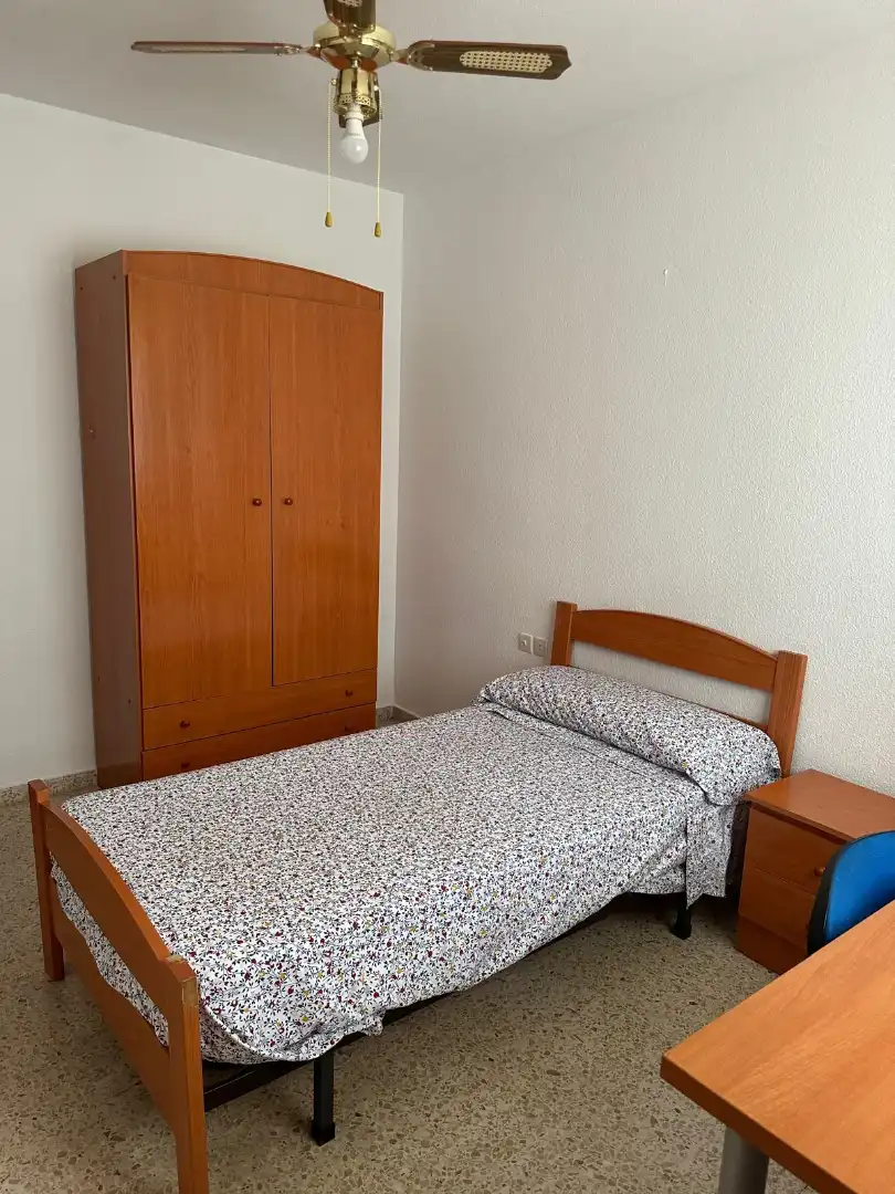 Habitación de Piso de alquiler en Badajoz con Aire acondicionado, Calefacción y Terraza