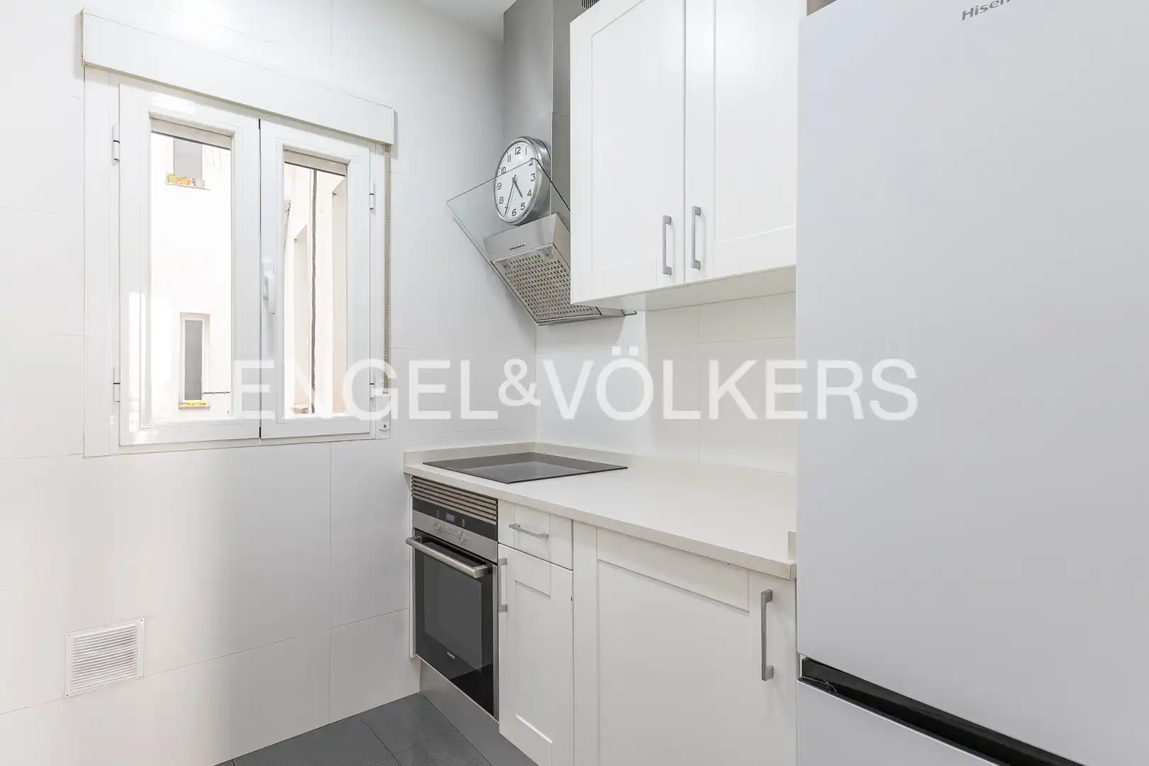 Küche von Wohnung zur Miete in Madrid mit Heizung, Möbliert und Balkon