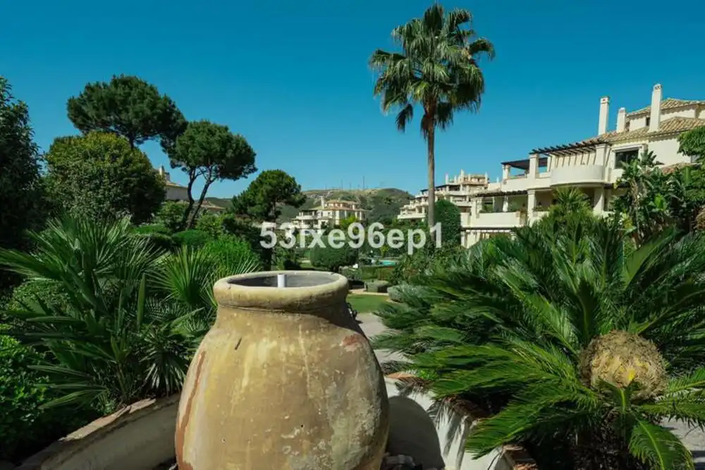 Jardín de Planta baja de alquiler en Benahavís con Aire acondicionado, Terraza y Trastero