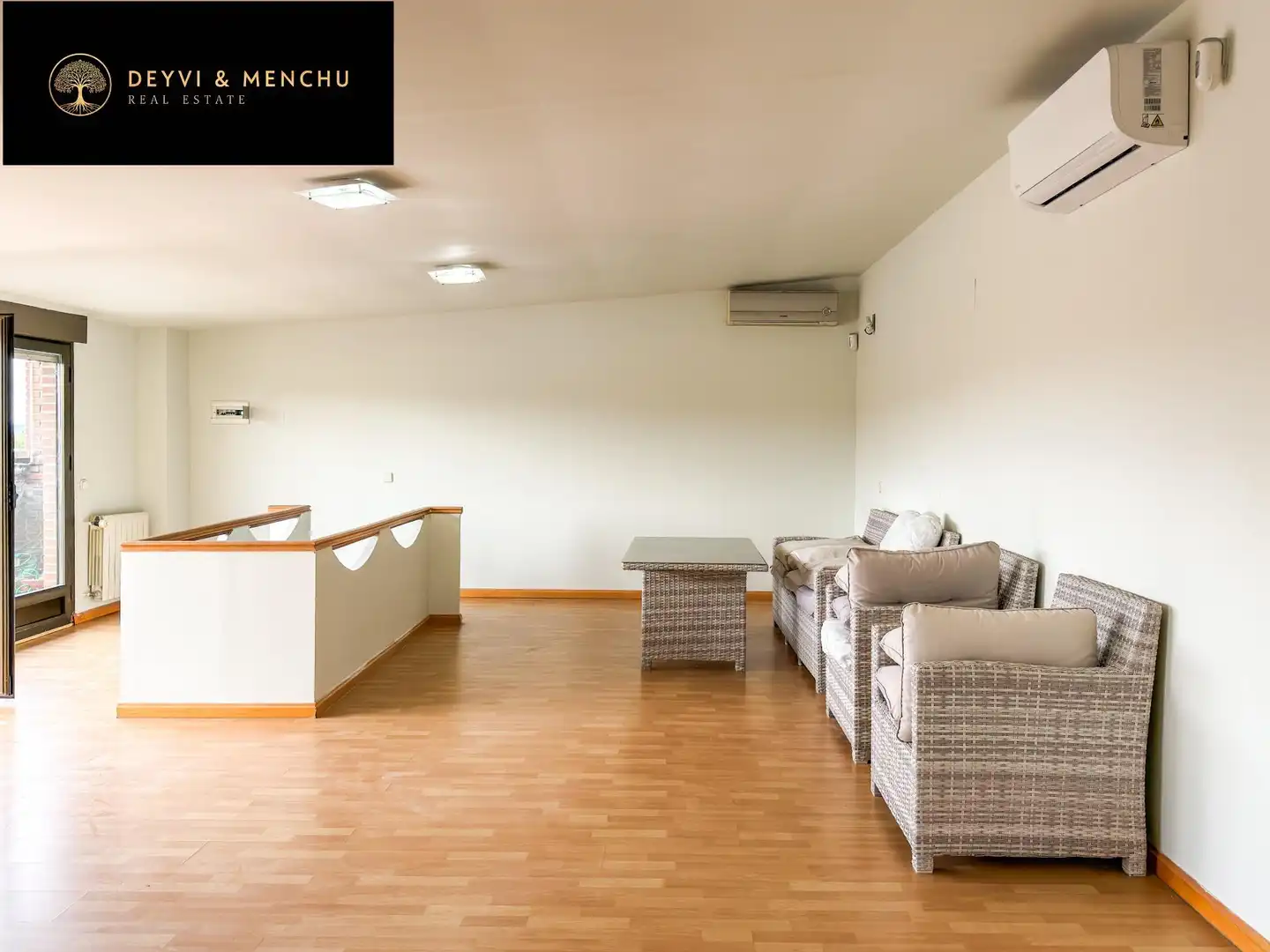 Ático de alquiler en Pozuelo de Alarcón con Aire acondicionado, Jardín privado y Parquet
