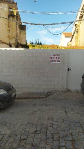 Terreno residencial en Venta en Calle Sevilla en Villaviciosa de Córdoba