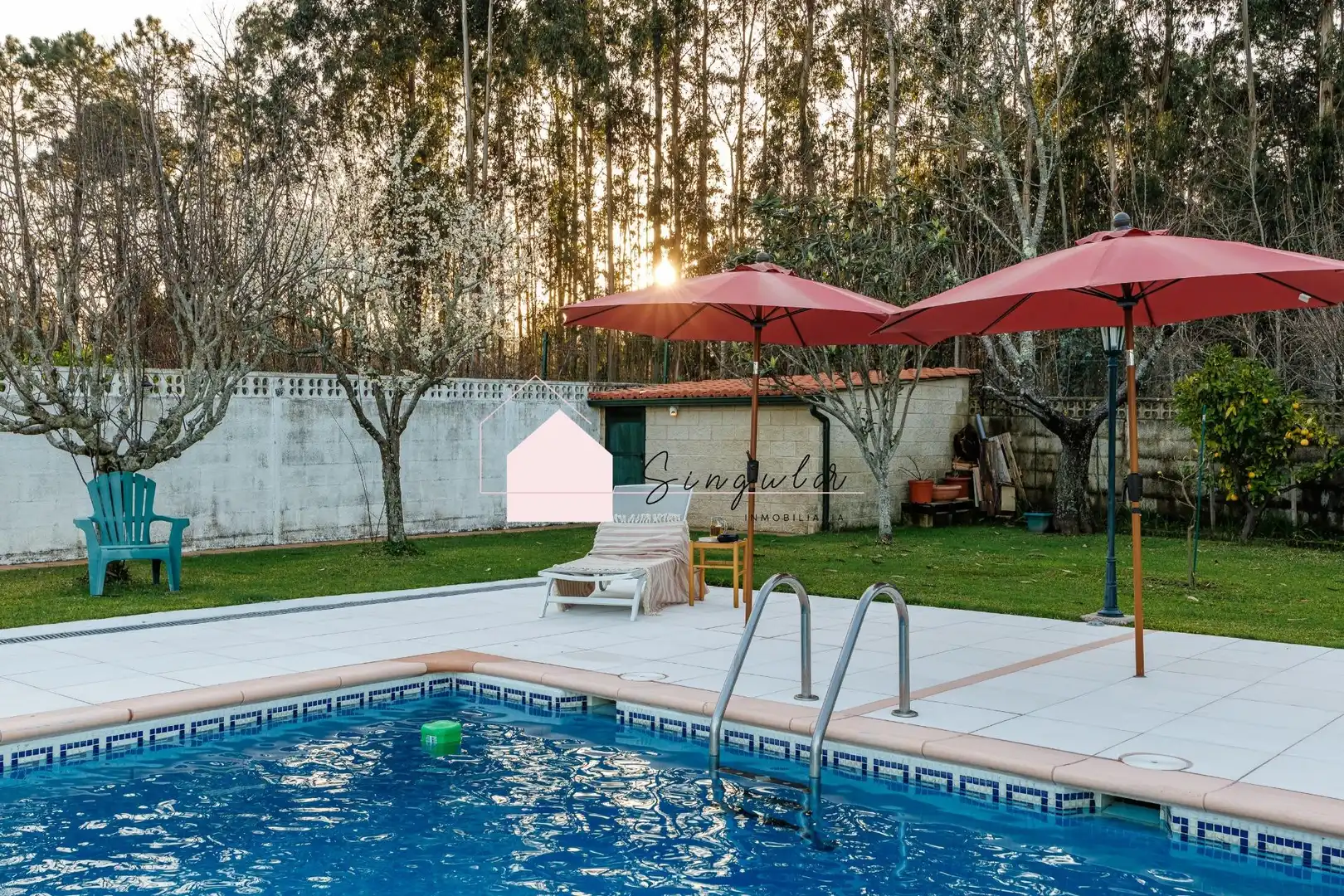 Schwimmbecken von Haus oder Chalet zum Verkauf in Tui mit Heizung, Abstellraum und Schwimmbad