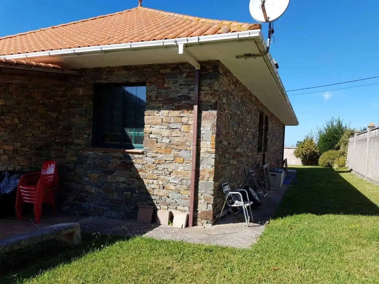 Chalet con jardín en venta en Valdoviño, imagen 4