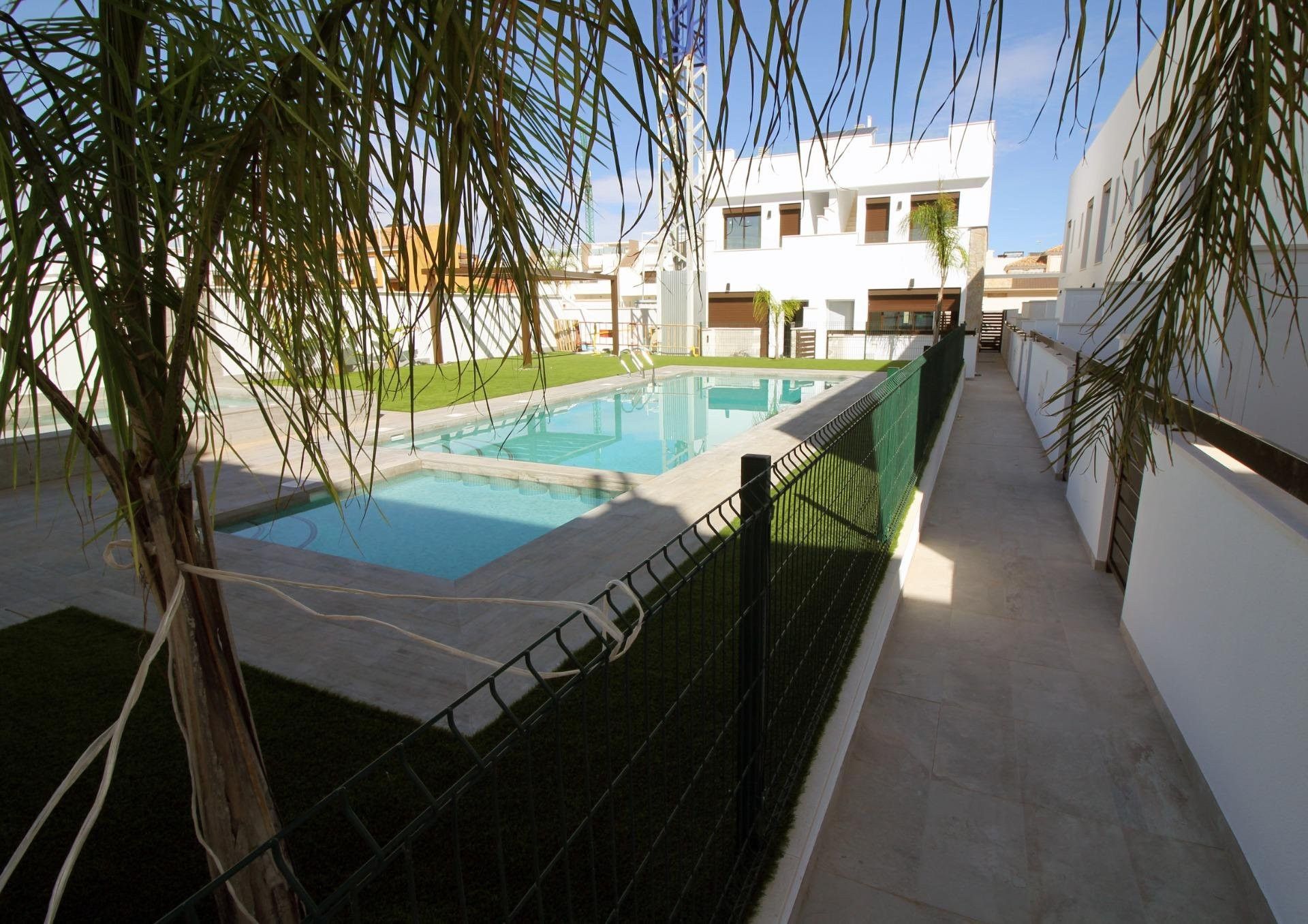 Swimming pool of Country house for sale in Pilar de la Horadada  with Air Conditioner, Private garden and Terrace