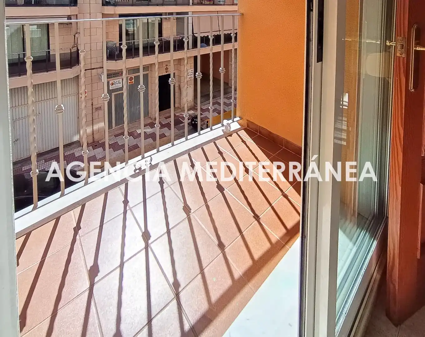 Pis amb terrassa en venda a Algemesí